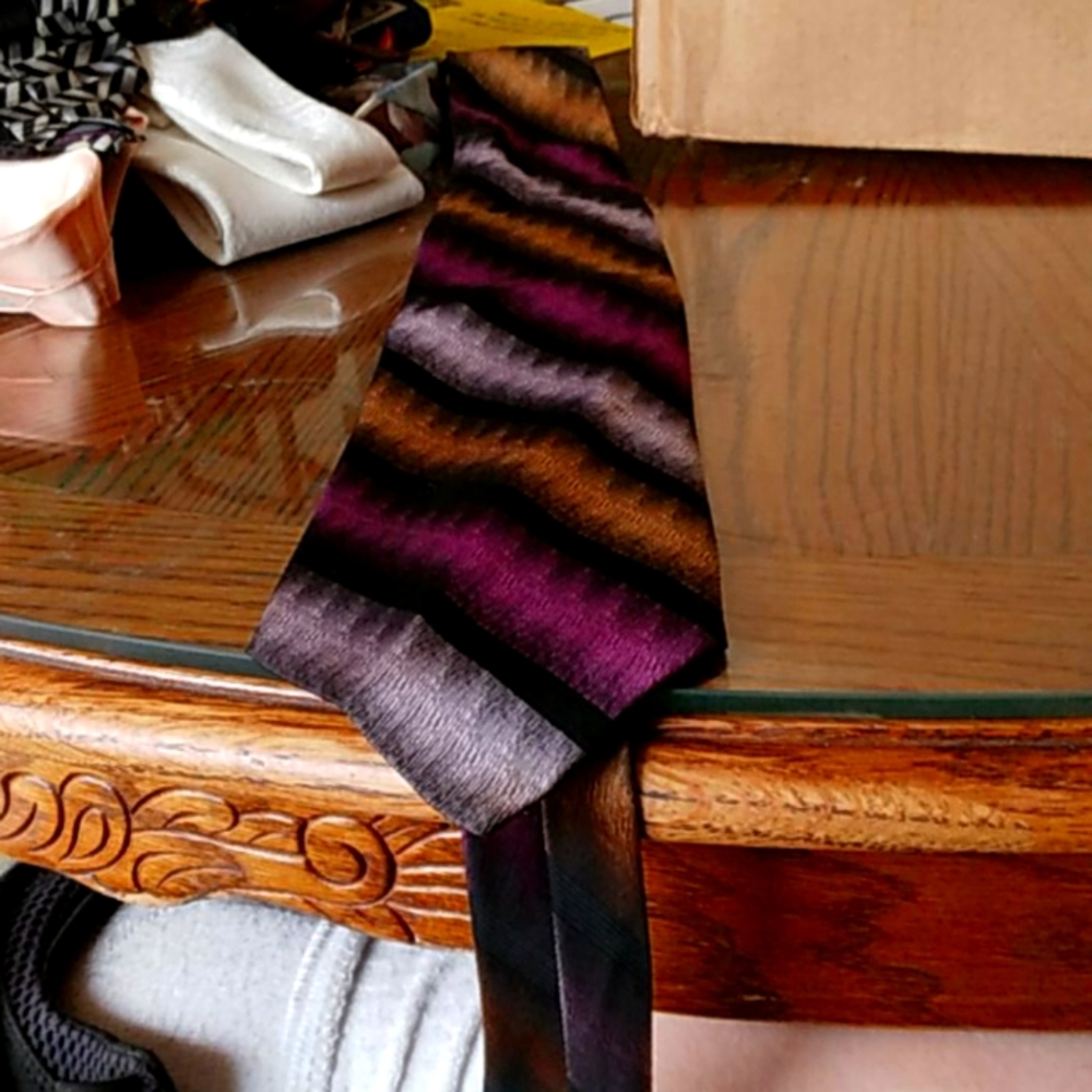 A colorful exotic tie